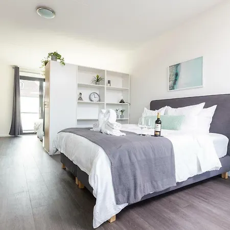 Retreat To Quite Newly Build Centre Family 20a *